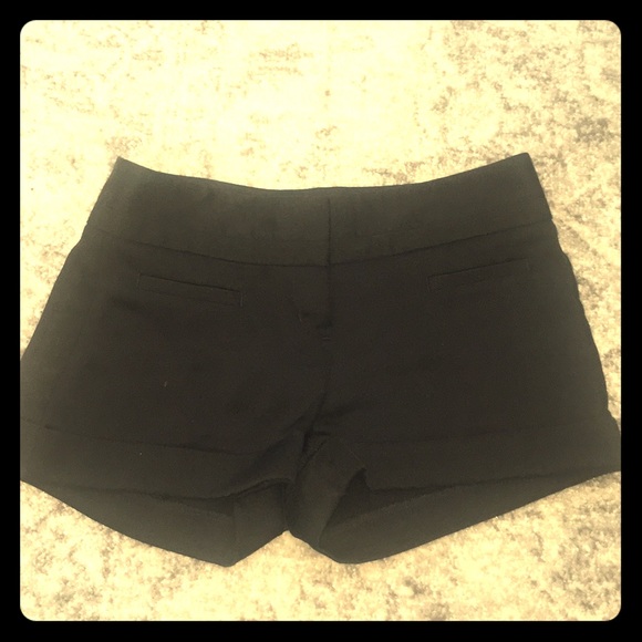 Black silk looking tuxedo shorts from Express. - Picture 1 of 4